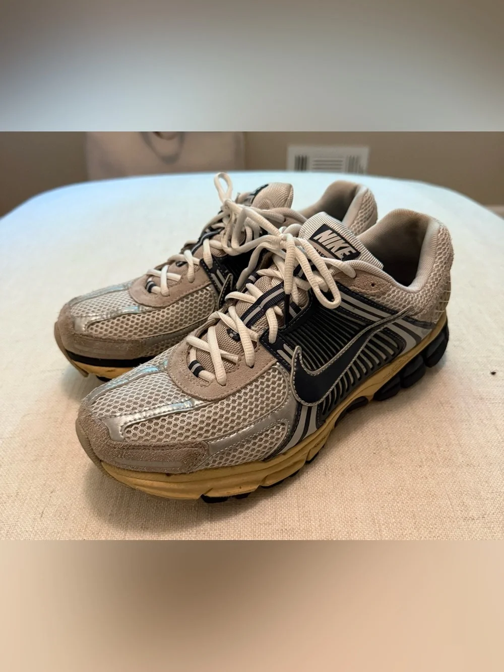 Nike Vomero 5 sneakers